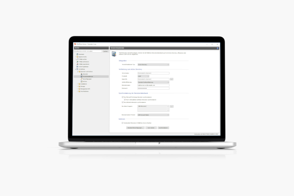 Laptop mit geöffneter MailStore-Oberfläche
